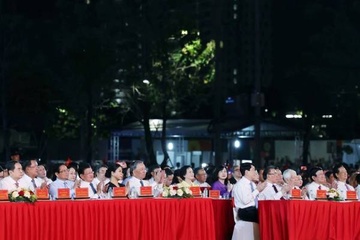 Tong Bi thu du Chuong trinh nghe thuat dac biet 'Mua Xuan thong nhat' hinh anh