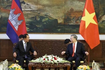 Tong Bi thu To Lam hoi kien voi Chu tich Dang Nhan dan Campuchia hinh anh