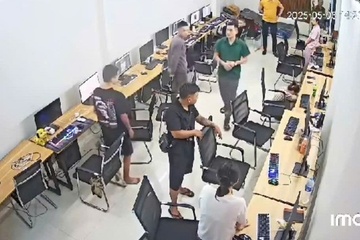 Tạm đình chỉ công tác cán bộ công an phường bị tố đánh một cô gái