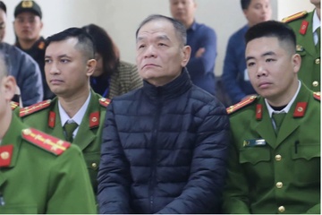 Bị cáo Lê Thanh Vân yêu cầu hoãn phiên tòa vì vắng luật sư bào chữa