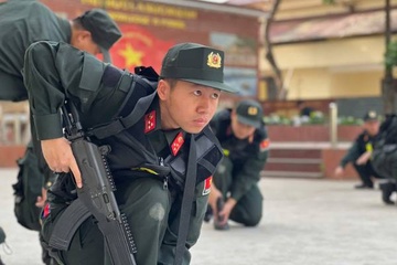 Bo Cong an dao tao Canh sat Gin giu hoa binh theo tieu chuan quoc te hinh anh