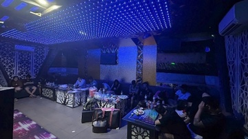 24 doi tuong duong tinh voi ma tuy tai co so karaoke 'HC' hinh anh