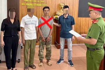 Danh cha duong tu vong sau cuoc nhau tu chieu den khuya hinh anh