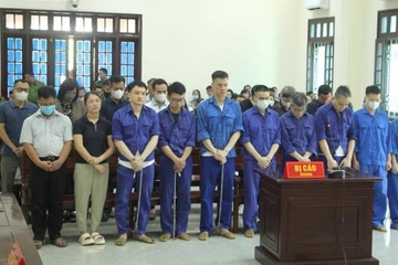 Nguyen nhan hoan phien toa xet xu 14 cuu lanh dao, can bo hai quan hinh anh