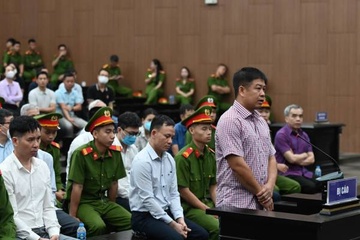 Vi sao Dang Trung Hoanh duoc Chu tich Phuc Son chuyen cho hon 69 ty? hinh anh