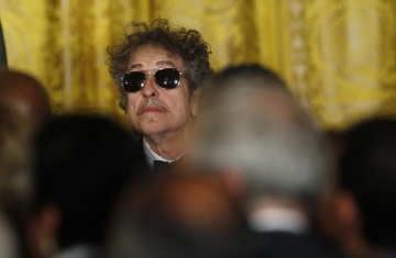 Tiet lo 100 buc ve tay cua Bob Dylan hinh anh