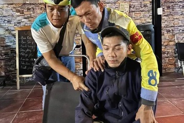 Người phụ nữ bị 'phi công' cùng công ty tống tiền bằng clip ân ái