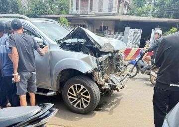 Truy bat tai xe xe ban tai gay tai nan roi bo tron hinh anh