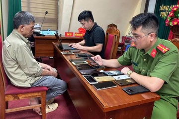 Canh sat bang rung, danh sap mo vang lau hinh anh