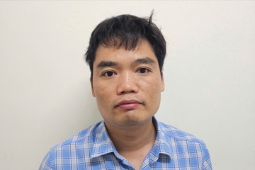 Nam giang vien say xin, gay tai nan o Ha Noi doi dien muc an nao? hinh anh