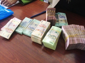 Gia cong an ​de lua tien qua dien thoai hinh anh