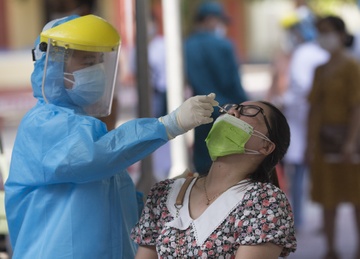 Gan 7.000 nhan vien tuyen dau chong dich o Da Nang am tinh voi nCoV hinh anh