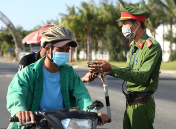 Da Nang se xem xet noi long bien phap phong, chong dich hinh anh