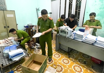 Kham xet 2 trung tam dang kiem o Da Nang hinh anh