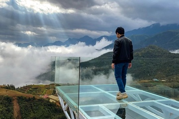 Diem check-in o O Quy Ho thu phi trai phep, gay nguy hiem tinh mang? hinh anh