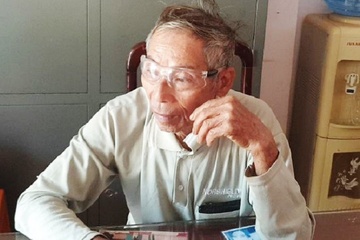 Bat nguoi dan ong 92 tuoi tron khoi trai giam suot 37 nam hinh anh