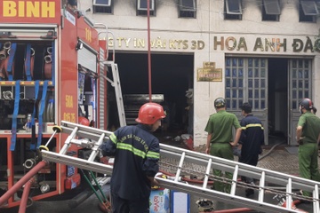 Chay cua hang in an o TP.HCM, nhieu nguoi thoat chet hinh anh