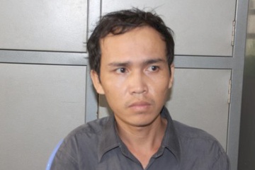 Bat qua tang ke trom dot nhap cua hang FPT hinh anh