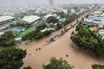 Nhieu noi o TP Vung Tau sat lo, ngap nang do mua lon hinh anh