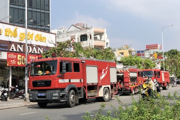Chay tai co so lam dep o TP.HCM, nhieu nguoi thao chay hinh anh