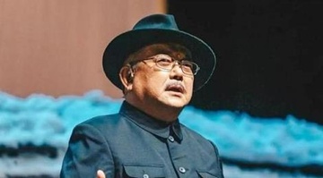 'Hoa Than' Vuong Cuong 71 tuoi phai lam viec den 4h sang nuoi con nho hinh anh
