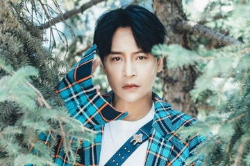 Tran Chi Bang doc than o tuoi 50 hinh anh