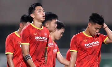 Tuyen Viet Nam bo hoi tai voi bai khoi dong cua thay Park hinh anh