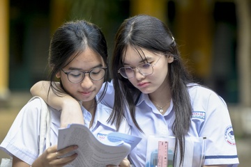 Thi sinh o TP.HCM noi de thi Ngu van de hinh anh