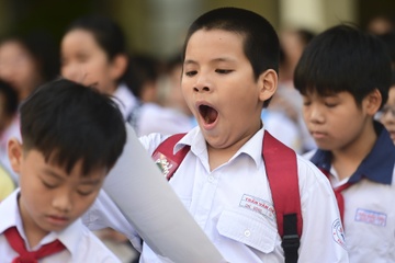 Hoc sinh TP.HCM buoc vao cuoc thi ty le choi cao ky luc de vao lop 6 hinh anh
