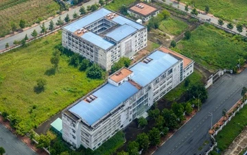 Benh vien tram ty xay xong nhung bo hoang nhieu nam o TP.HCM hinh anh