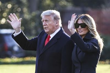 Ong Trump bo mot loat thong le trong ngay chuyen giao quyen luc hinh anh