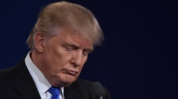 Ong Trump noi gian voi cac cuu quan chuc y te hinh anh