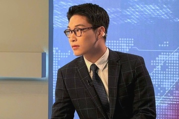 Danh tinh MC tung dat 9.0 IELTS cua kenh Vietnam Today vua len song hinh anh