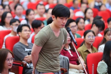 Loat bac si noi tru viral khap coi mang khi ho ten chon chuyen nganh hinh anh