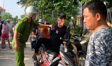 Vua ra tu tiep tuc vuong lao ly hinh anh