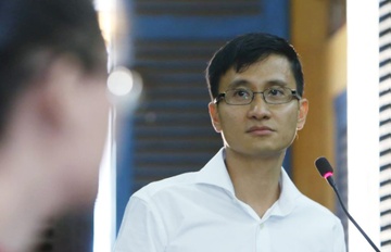 Cao Toan My: Hoa hau Phuong Nga vo cung manh me khi to cao toi hinh anh