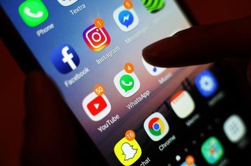 Grab te liet, giai dau eSports 'vo tran' vi loi Facebook hinh anh