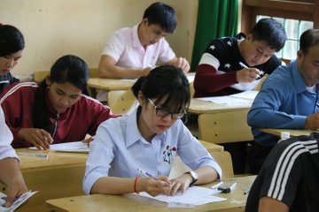 Them 3 tinh cong bo diem thi THPT quoc gia hinh anh