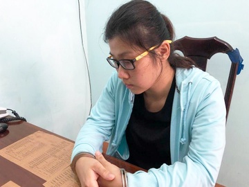 Bat nu giam doc tron no hang chuc ty hinh anh
