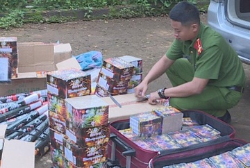Tai xe duong tinh voi ma tuy cho 200 kg phao lau hinh anh