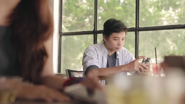 Gioi tre mo long trao cam xuc den nguoi than hinh anh