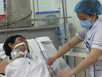 Them 2 nguoi nguy kich do ngo doc ruou methanol hinh anh