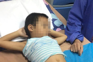 Dinh chi y si nghi lam lay nhiem sui mao ga cho hon 40 tre o Hung Yen hinh anh
