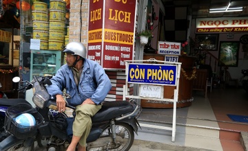 Festival Hoa Da Lat: Phong khong 'chay', dich vu an uong qua tai hinh anh