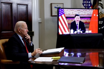 Cuoc dien dam 'nong va nguoi' giua ong Tap va ong Biden hinh anh