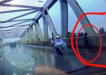 Hiep dam khien nu sinh lop 12 tu tu bi xu ly the nao? hinh anh
