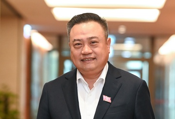 Tieu su ong Tran Sy Thanh hinh anh