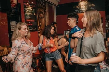 Ha Noi yeu cau dong cua quan bar, karaoke ngay trong dem hinh anh