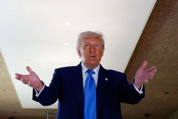 Gioi han quyen luc cua ong Trump hinh anh