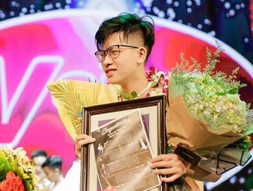 10X duoc to chuc minishow sau khi chien thang cuoc thi hat tieng Anh hinh anh